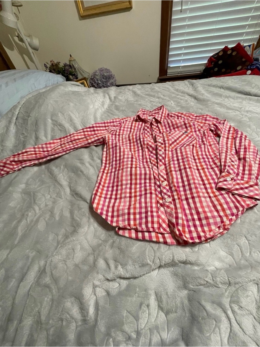Women’s shirt